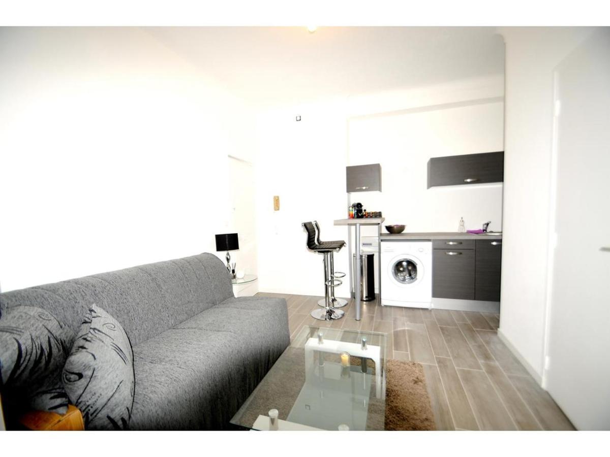 Superbe Studio Meuble Cosy Avec Lit Superconfort Au Calme Jean Medecin Nice Exteriör bild